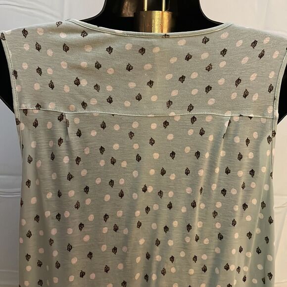 Medium Ann Taylor Loft sleeveless v neck slightl flared hem polka dot/leaf shirt - Picture 8 of 14